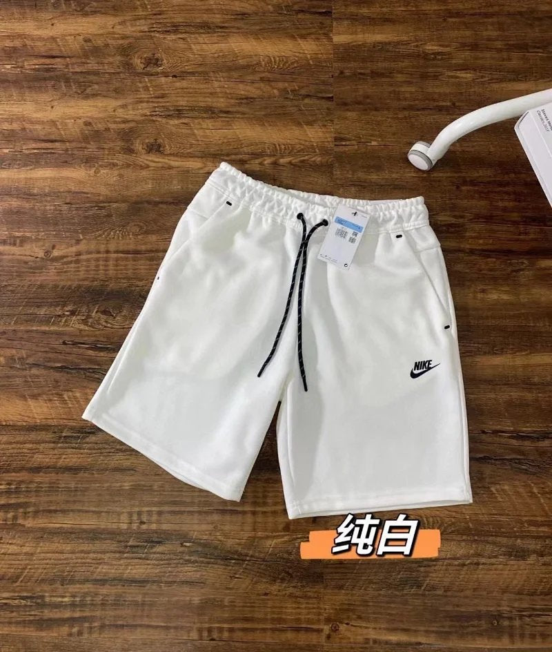 Spodenki Nike Tech