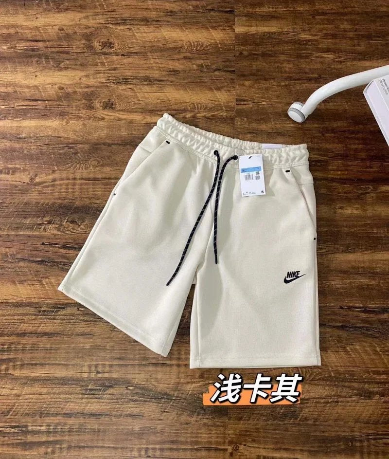 Spodenki Nike Tech